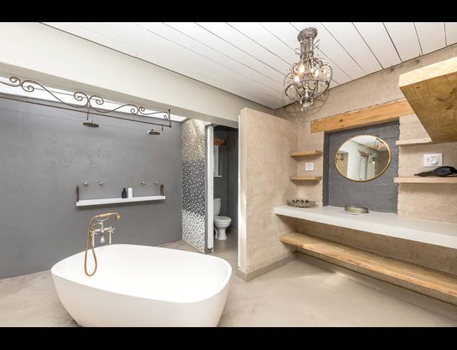 4 BEDROOM FREESTANDING TO LET IN OVERKLOOF